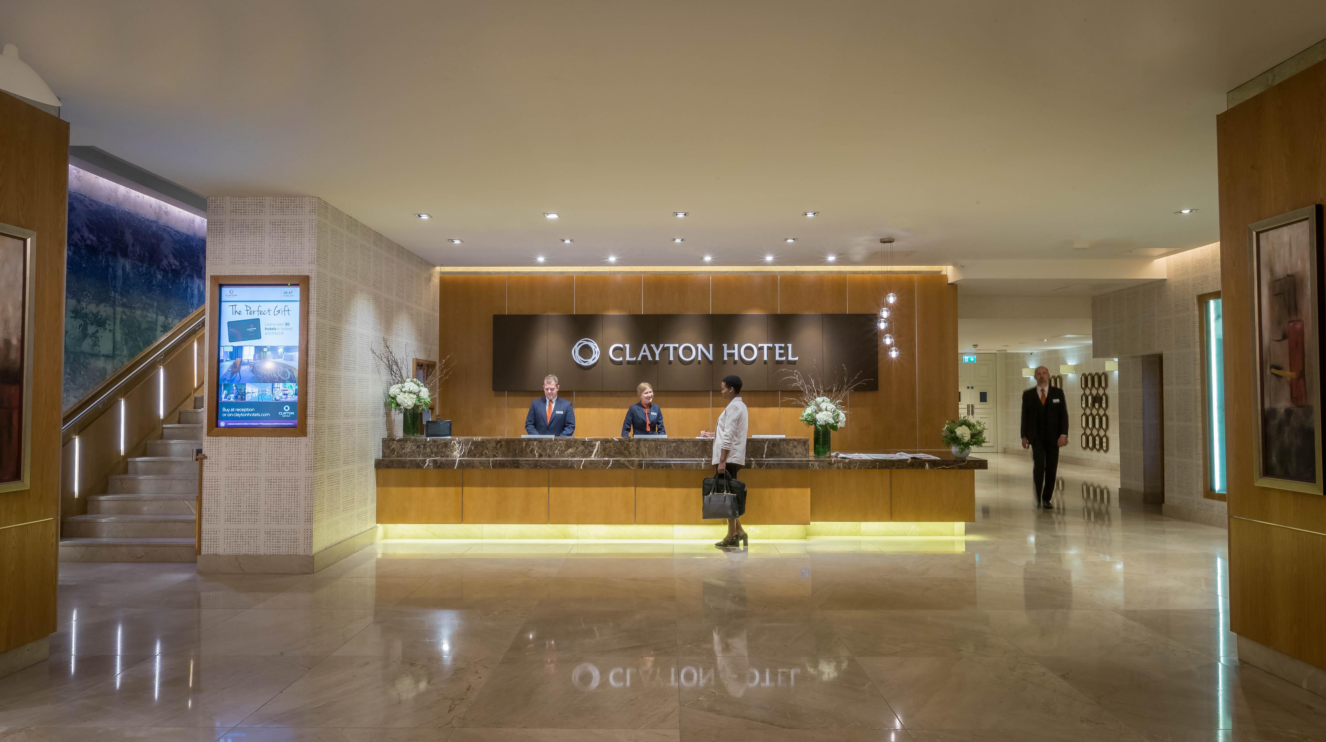 Clayton Hotel Burlington Road Dublin Bagian luar foto